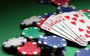 Jocurile de noroc si pariurile, de la distractie la dependenta